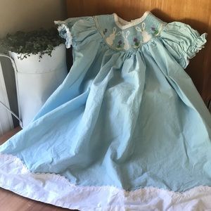 🔥 ( 2 for 14.00 )Lil cactus smocked blue with bunnies dress. White trim